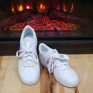 Adidas Tennis shoes New without Box